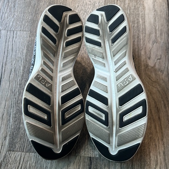 Apl Shoes Black TechLoom Phantom Running Shoes Sneakers Size 7.5 Lightweight - Picture 10 of 12